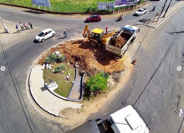 Floriano avança na modernização das rotatórias da cidade para garantir mais segurança e fluidez no trânsito.(Imagem:Reprodução/Instagram)