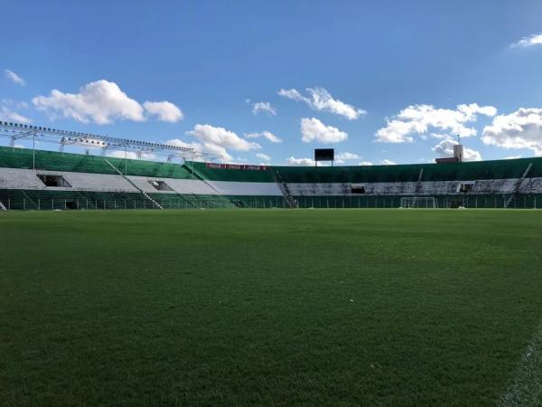 Estádio Ramón Tahuichi Aguilera, em Santa Cruz de la Sierra, não passou nas inespeções para receber final da Sul-Americana.(Imagem:Divulgação)