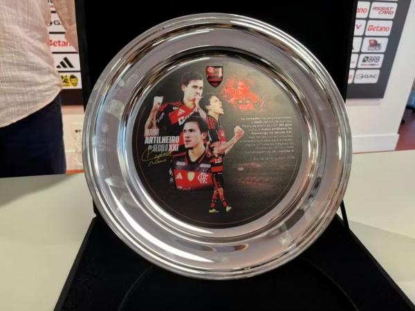 Flamengo faz homenagem a Pedro, maior artilheiro do clube no s&eacute;culo.(Imagem:Luiza S&aacute;)