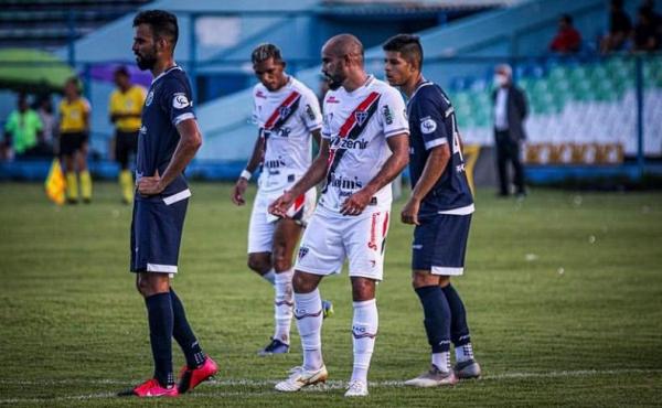 Paulo Rangel brilha em estreia, marca gol da vitória para o Altos e time sai pela 1ª vez do Z4.(Imagem:Lenilson Santos/Ferroviário)