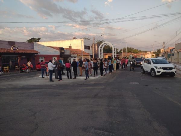 Inauguração do Largo Raimundo Marreiros transforma paisagem do bairro Ibiapaba.(Imagem:FlorianoNews)