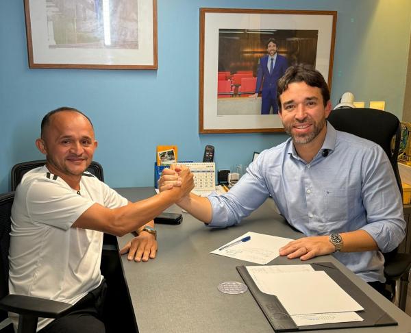 Deputado Marden Menezes participa de audiência na SEMARH e anuncia 1 milhão em recursos para São Miguel da Baixa Grande.(Imagem:Ascom)