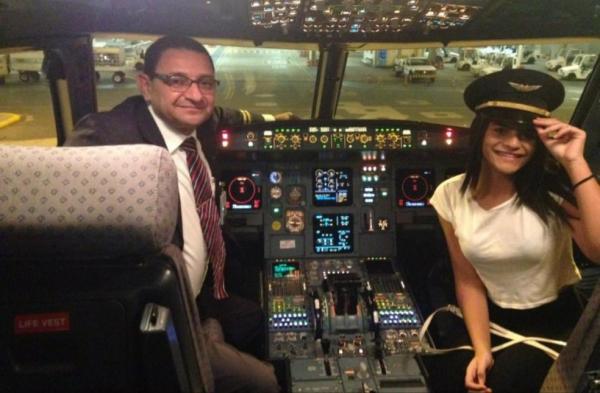 Filha de piloto de avião com Marília Mendonça faz homenagem ao pai(Imagem:Reprodução)