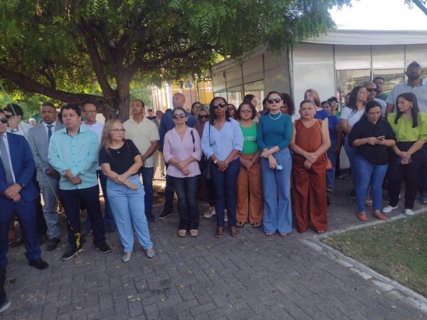 Dia da Bandeira de Floriano é celebrado com solenidade cívica e valorização da produção local(Imagem:FlorianoNews)