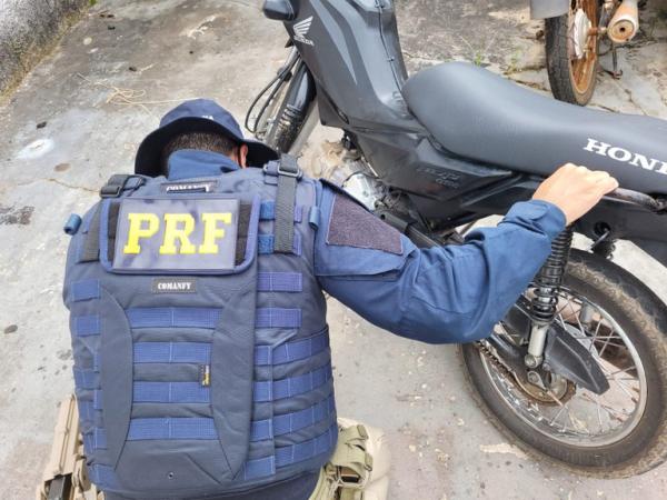 PRF apreendeu uma motocicleta adulterada em Barão de Grajaú/MA(Imagem:Divulgação/PRF)