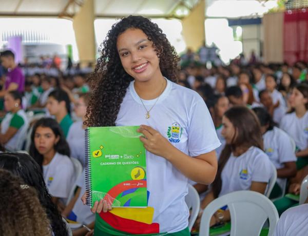 A revisão será transmitida ao vivo pelo Canal Educação no YouTube, permitindo que mais alunos tenham acesso ao conteúdo.(Imagem:Divulgação)