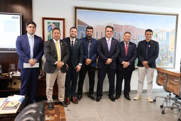 Ciro Nogueira se reúne com comitiva de prefeitos e trata da PEC 12(Imagem:Divulgação/Redes sociais)