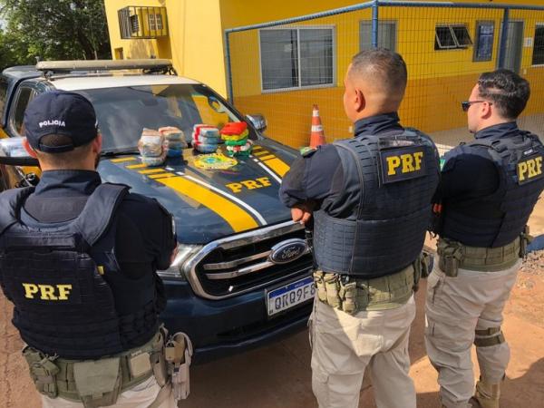 Condutor pretendia transportar a droga de Teresina a Natal (RN)(Imagem:Divulgação/PRF)