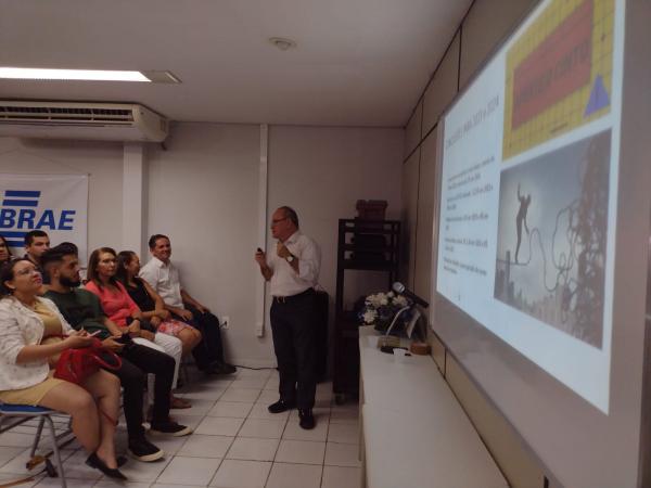 SEBRAE Regional de Floriano promove palestra sobre o impacto da política econômica atual(Imagem:FlorianoNews)