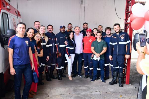 Saúde de Floriano comemora 19 anos do SAMU com entrega de duas novas ambulâncias(Imagem:Secom)