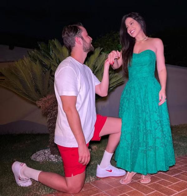 Gustavo Marsengo pede Laís Caldas em casamento.(Imagem:Reprodução/Instagram)