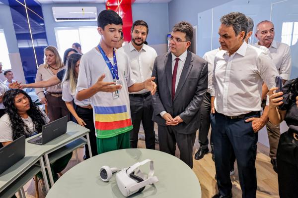 Ao inaugurar reforma de escola em Teresina, Rafael Fonteles destaca universalização do ensino integral e profissional no Piauí(Imagem:Gabriel Paulino)