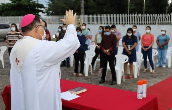 Profissionais da saúde do HRTN recebem celebração especial de natal(Imagem:HRTN)