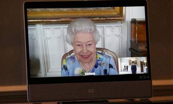Elizabeth II em reunião por meio de vídeo.(Imagem:YUI MOK / AFP)