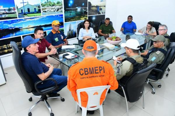 Prefeitura de Floriano re&uacute;ne Comit&ecirc; Gestor de Crise para definir a&ccedil;&otilde;es emergenciais ap&oacute;s fortes chuvas.(Imagem:Secom)