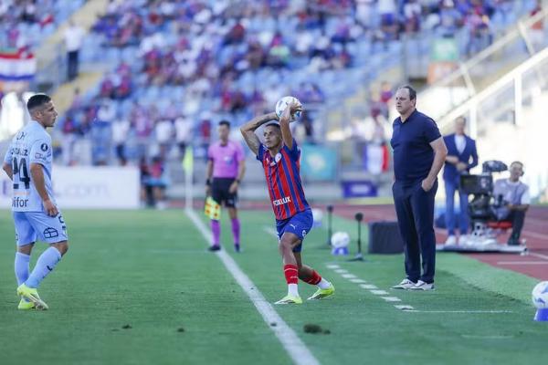 Luciano Juba e Rog&eacute;rio Ceni em OHiggins x Bahia.(Imagem:Rafael Rodrigues/EC Bahia)