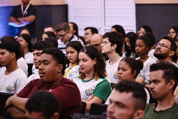 Em visita ao Piauí, pesquisadora Dora Kaufman elogia modelo de ensino de Inteligência Artificial implementado nas escolas estaduais.(Imagem:Divulgação)
