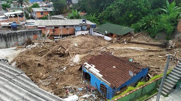 Tragédia em São Sebastião.(Imagem:Peterson Grecco/TV Vanguarda)