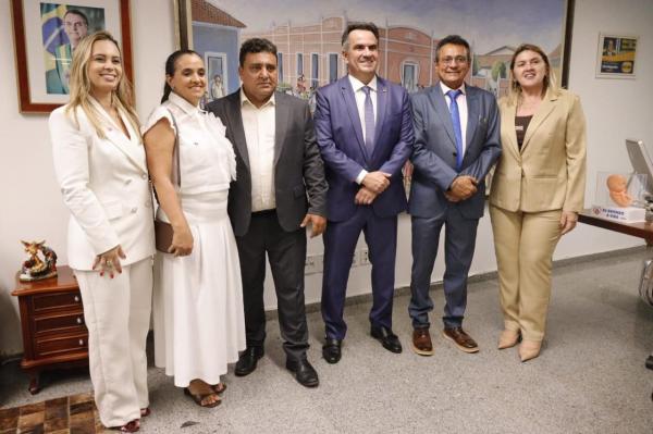 Recebendo prefeitos e lideran&ccedil;as, Ciro Nogueira fala sobre estar consolidado em primeiro lugar nas pesquisas(Imagem:Ascom)