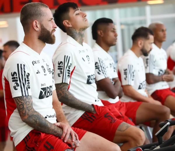 Titulares do Flamengo fazem trabalho regenerativo.(Imagem: Gilvan de Souza / Flamengo)