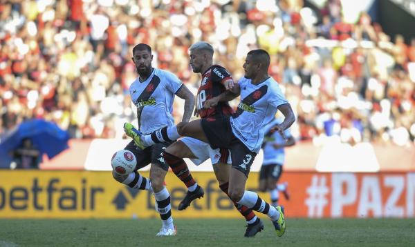 Vasco e Flamengo se enfrentam em busca de vaga na final do Carioca(Imagem:Marcelo Cortes)