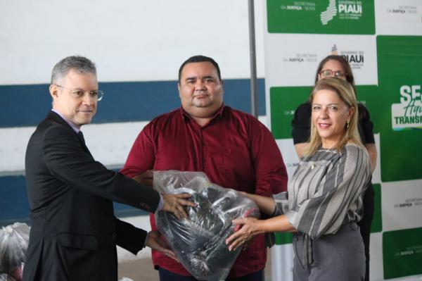 Sejus-PI entrega 2 mil kits para pessoas em vulnerabilidade social(Imagem:Divulgação)