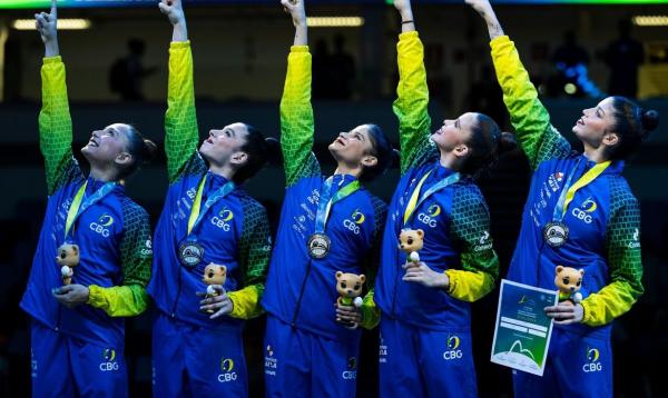 Mundial de GR: Brasil conquista prata inédita no conjunto geral.(Imagem:Melogym/CBG/Direitos Reservados)