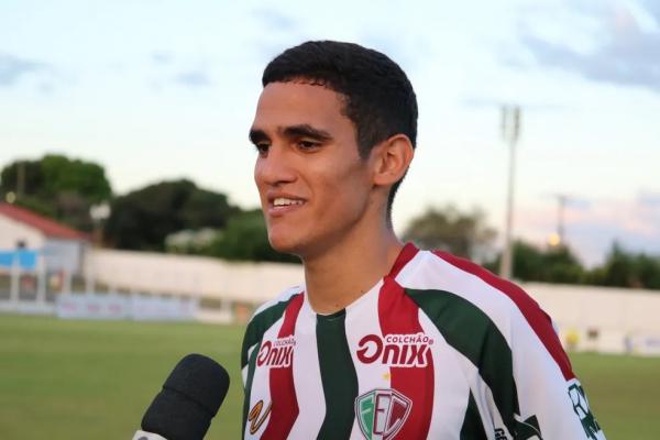 Natanael, ex-atacante do Fluminense-PI.(Imagem:Julio Costa/ge)
