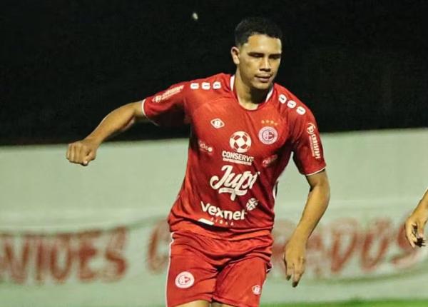 Pedro Henrique em ação pelo 4 de Julho.(Imagem:Maria Vitória / River AC)