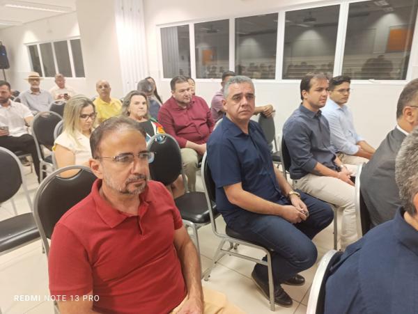 Networking Empresarial reúne empresários em noite de conexões e reconhecimento em Floriano(Imagem:FlorianoNews)