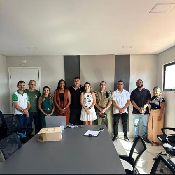 Secretaria de Meio Ambiente de Floriano realiza encontro para alinhar ações contra queimadas(Imagem:Reprodução/Instagram)