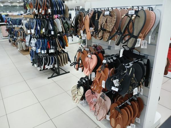 Armaz&eacute;m Para&iacute;ba de Floriano aposta em novidades e ofertas para o Carnaval e volta &agrave;s aulas(Imagem:FlorianoNews)