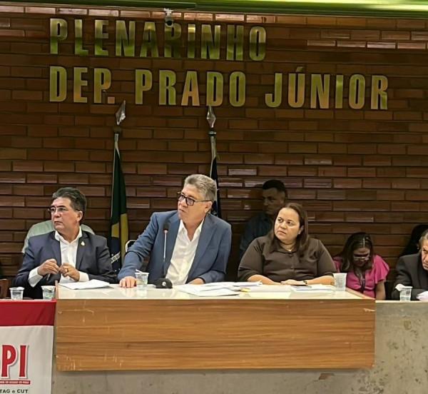 João Mádison (MDB) debate fortalecimento da cadeia produtiva de caju no Piauí.(Imagem:Divulgação)