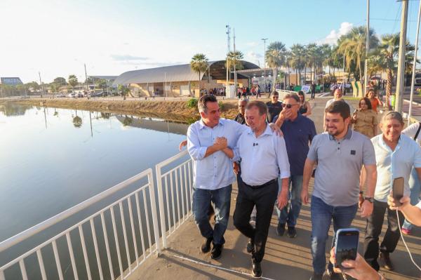 Ciro Nogueira inaugura