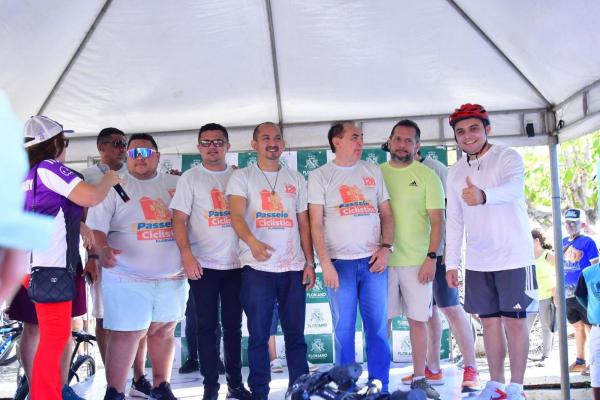 Passeio Ciclístico do aniversário de Floriano teve a participação de vereadores(Imagem:CMF)