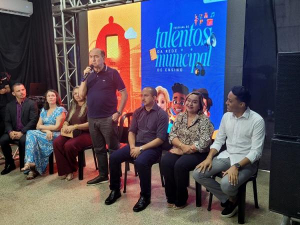 Prefeitura de Floriano em parceria com Associa&ccedil;&atilde;o Brincantes lan&ccedil;a projetos educacionais voltados &agrave; rede municipal de ensino.(Imagem:Secom)