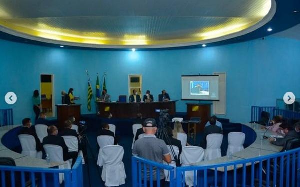 Câmara Municipal de Floriano realiza sessão solene de abertura do ano legislativo.(Imagem:Reprodução/Instagram)