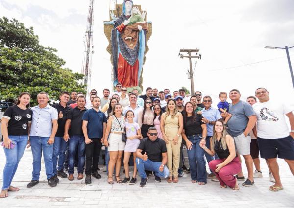 Em Cocal, em meio a uma multidão, Ciro Nogueira entrega obras e anuncia benefícios para população(Imagem:Ascom)