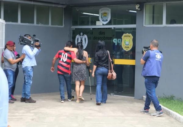 Mãe presta depoimento em Teresina sobre morte da filha em assalto.(Imagem:Andrê Nascimento/g1)