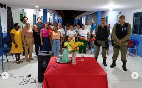 Polícia Militar realiza palestra sobre drogas e violência na Escola Mirtes Demes(Imagem:Reprodução/Instagram)