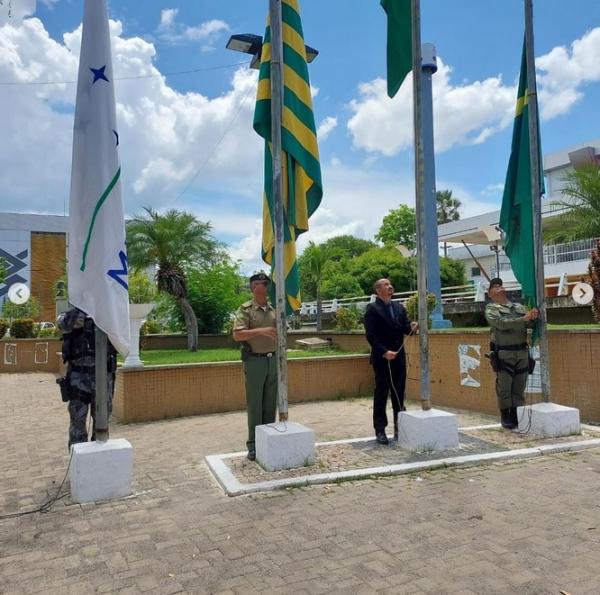 Solenidade marca Dia da Bandeira Nacional em Floriano.(Imagem:Secom)