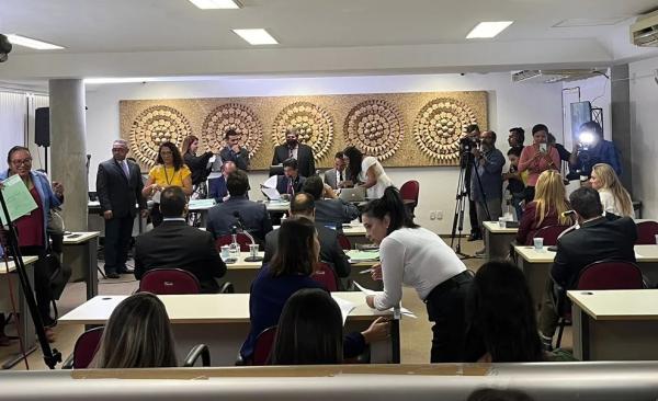 Votação do piso salarial dos professores na manhã desta terça-feira (14).(Imagem:Isabela Leal / g1)