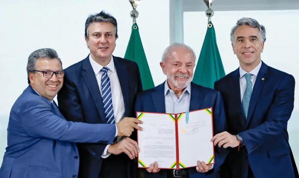 Presidente da República, Luiz Inácio Lula da Silva, durante sanção do Projeto de Lei Complementar nº 235, de 2019, que institui o Sistema Nacional de Educação ? SNE.(Imagem:Ricardo Stuckert/PR)