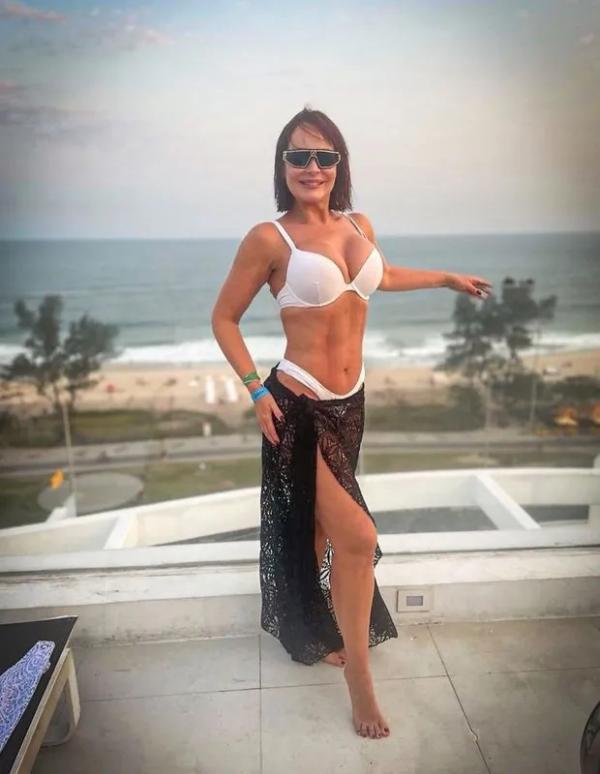 Gaby Spanic, atriz venezuelana famosa por atuar na novela mexicana A Usurpadora, aproveita dias no Brasil.(Imagem:Reprodução/Instagram)