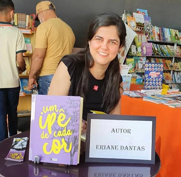  Escritora se inspira em Cajueiro-Rei, no litoral do Piauí, para escrever livro infantil: 