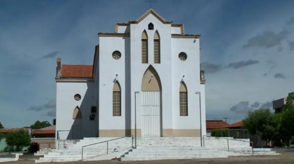 Igreja Matriz de Água Branca, no Piauí.(Imagem:Reprodução/TV Clube)