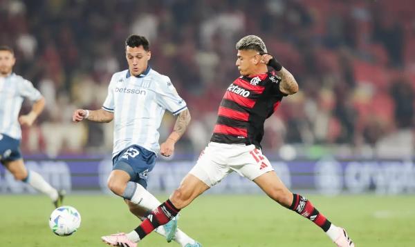 Carrascal, Flamengo, Racing, jogo de ida das semifinais da Libertadores 2025(Imagem:GILVAN DE SOUZA/FLAMENGO/DIREITOS RESERVADOS)