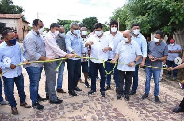 Deputado Francisco Costa participa de inaugurações de obras de mobilidade urbana em cidades do Piauí.(Imagem:Reprodução/Instagram)