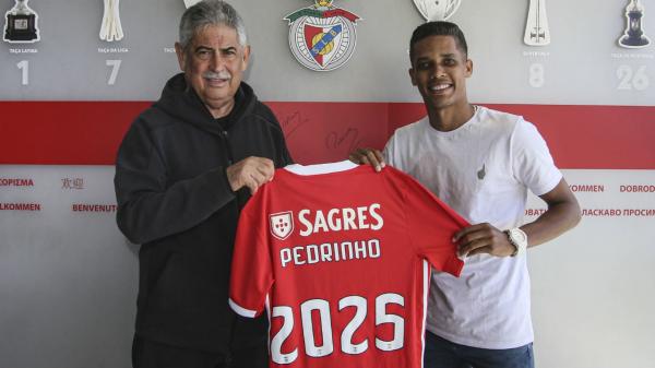 Pedrinho foi vendido ao Benfica pelo Corinthians por 20 milhões de euros(Imagem:Reprodução)