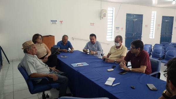 Reunião do grupo de trabalho da IV Convenção Empresarial em Floriano.(Imagem: Divulgação)
